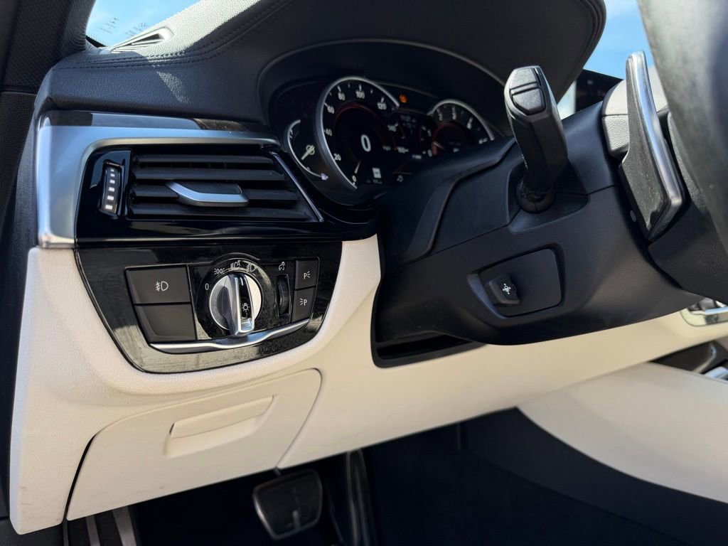 Used 2017 BMW 540i xDrive image 15
