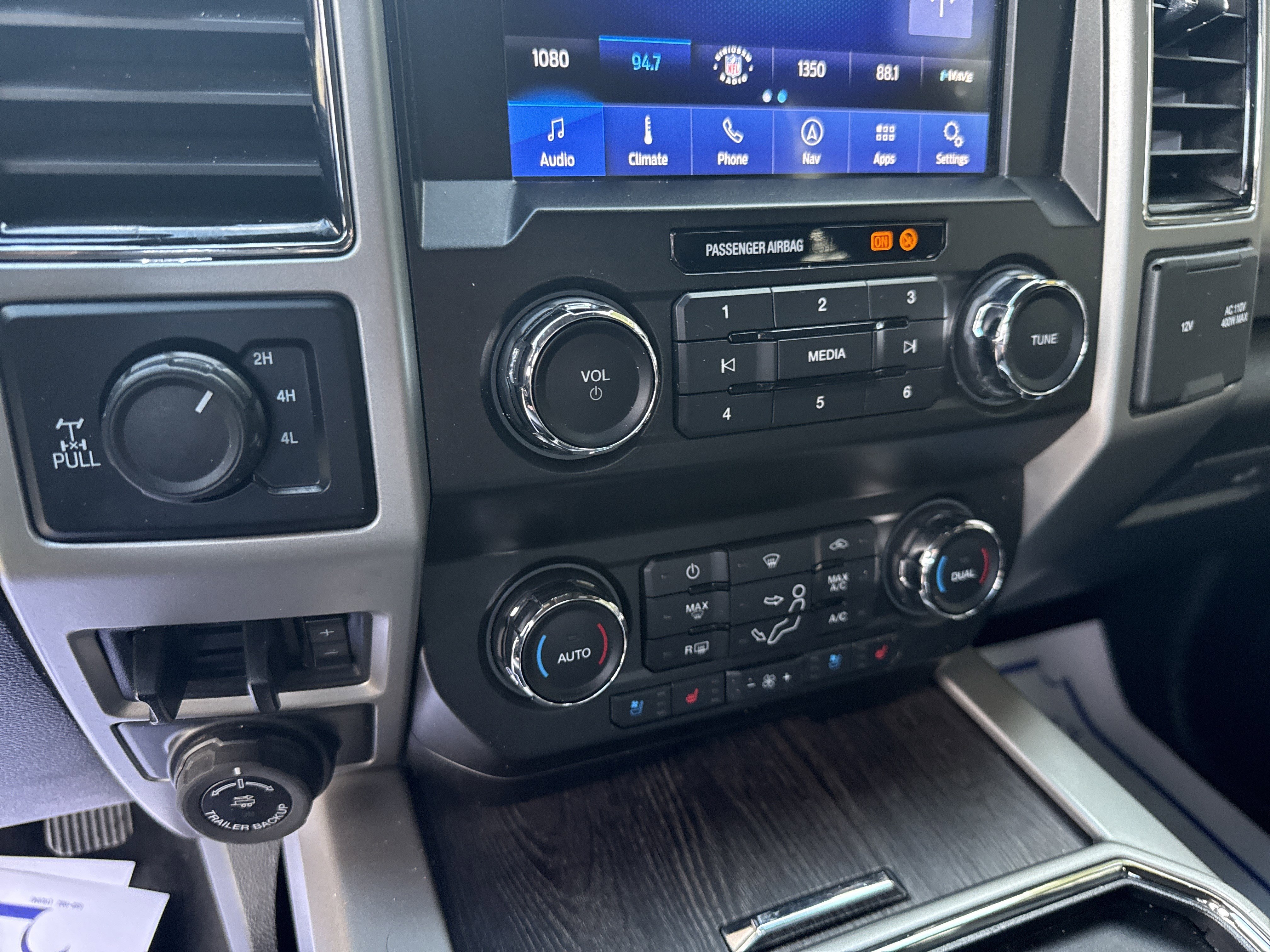 Used 2020 Ford F250 Lariat w/ Chrome Package AWD/4WD image 29