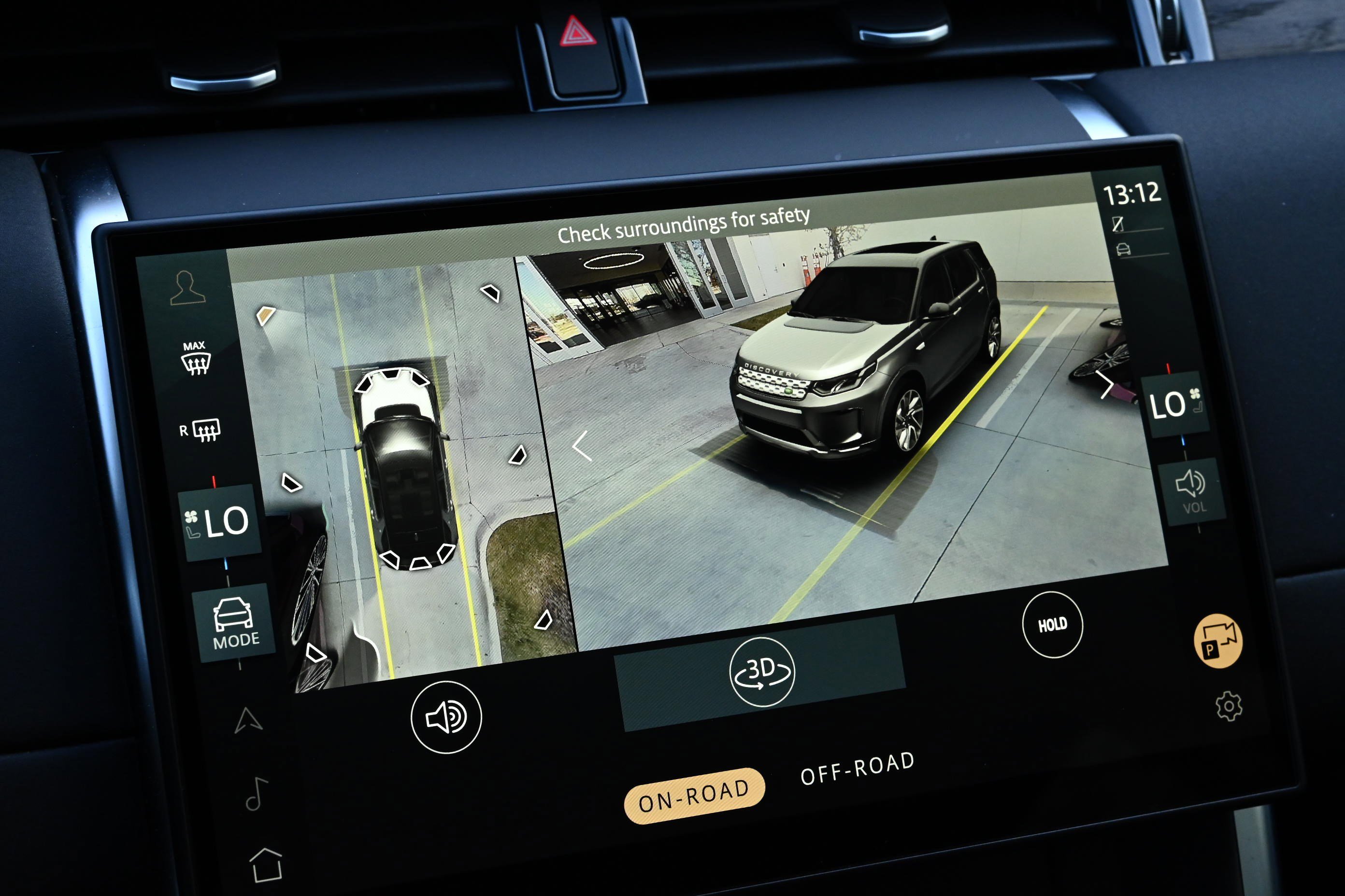 Used 2024 Land Rover Discovery Sport S image 31