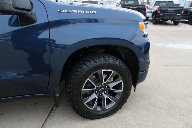 Used 2023 Chevrolet Silverado 1500 RST image 11