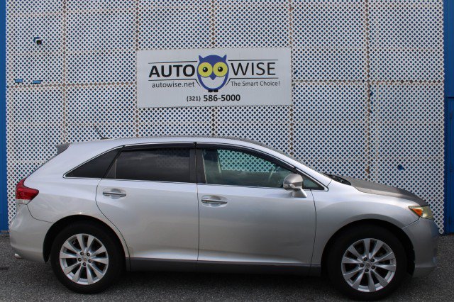 Used 2013 Toyota Venza LE FWD image 3