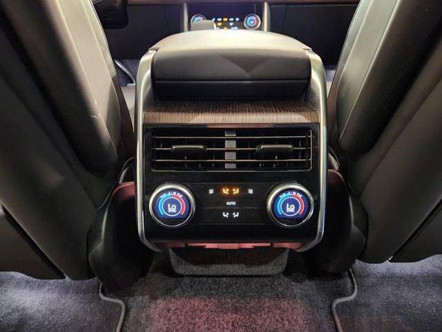 New 2023 Land Rover Range Rover SE image 30