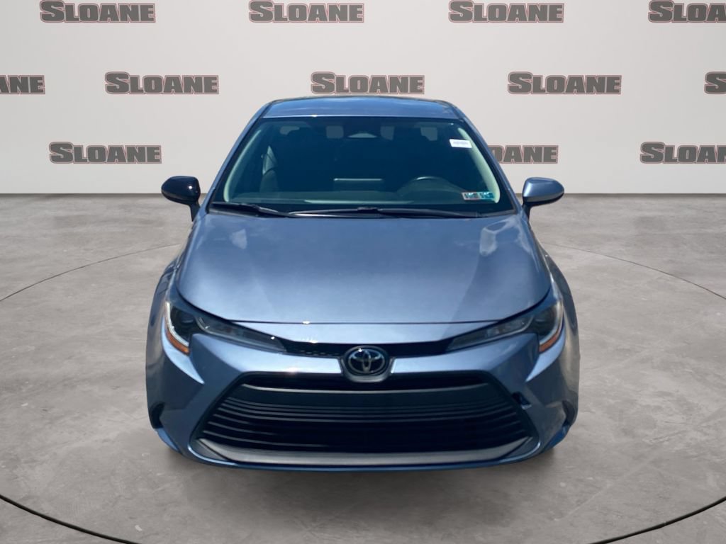 Used 2023 Toyota Corolla LE w/ LE Convenience Package FWD image 8