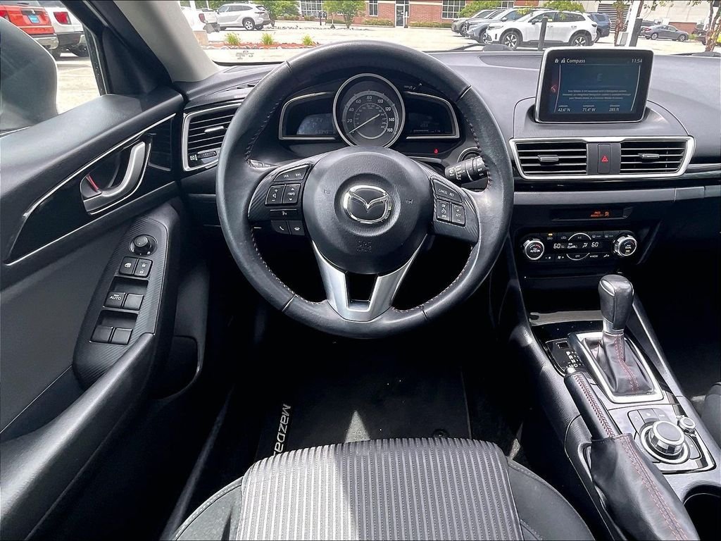 Used 2016 MAZDA MAZDA3 i Touring w/ Popular Equipment Package FWD image 17