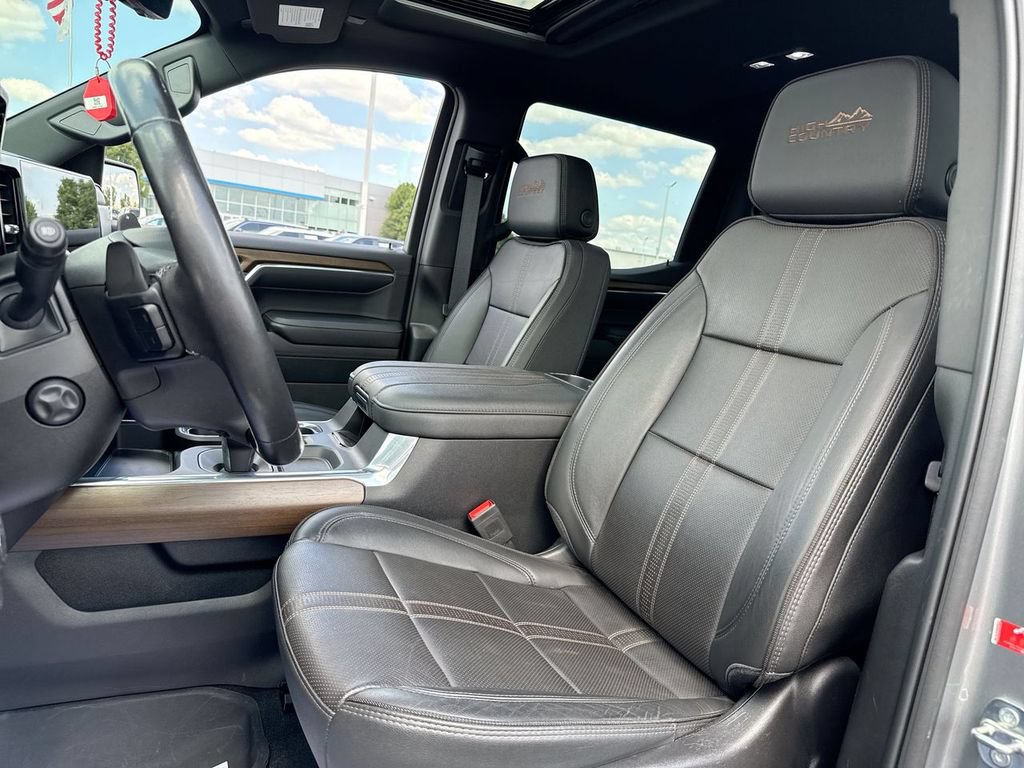 Used 2024 Chevrolet Silverado 1500 High Country AWD/4WD image 11