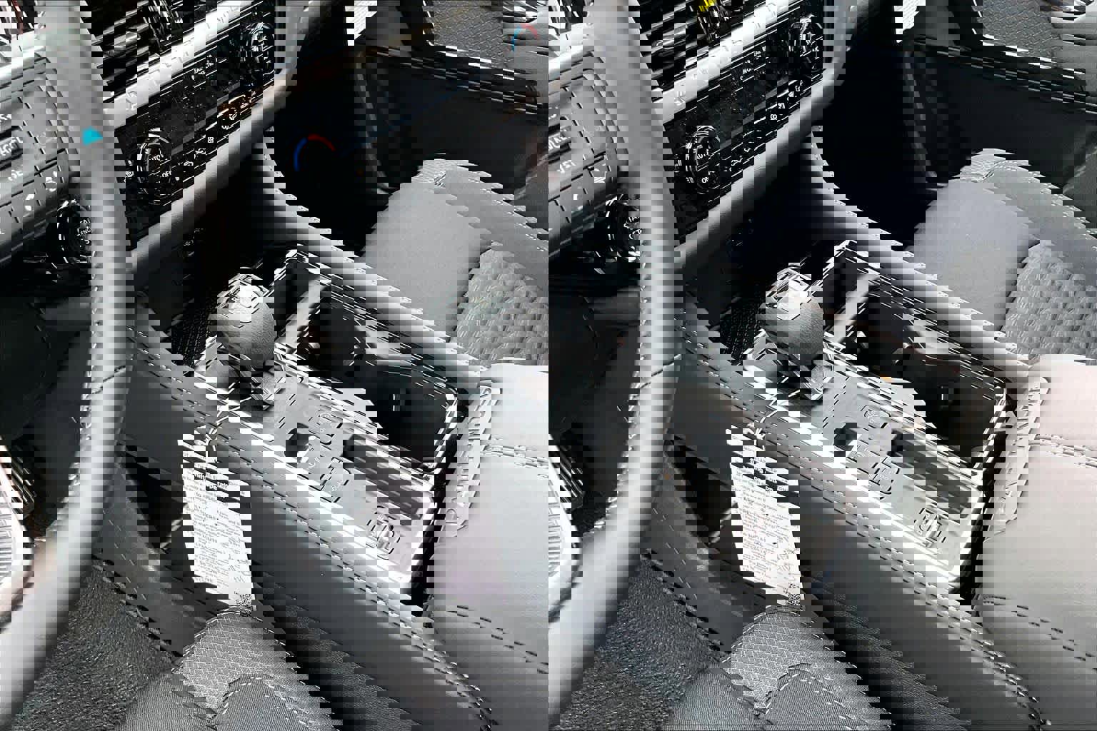 New 2026 Nissan Pathfinder SV image 7