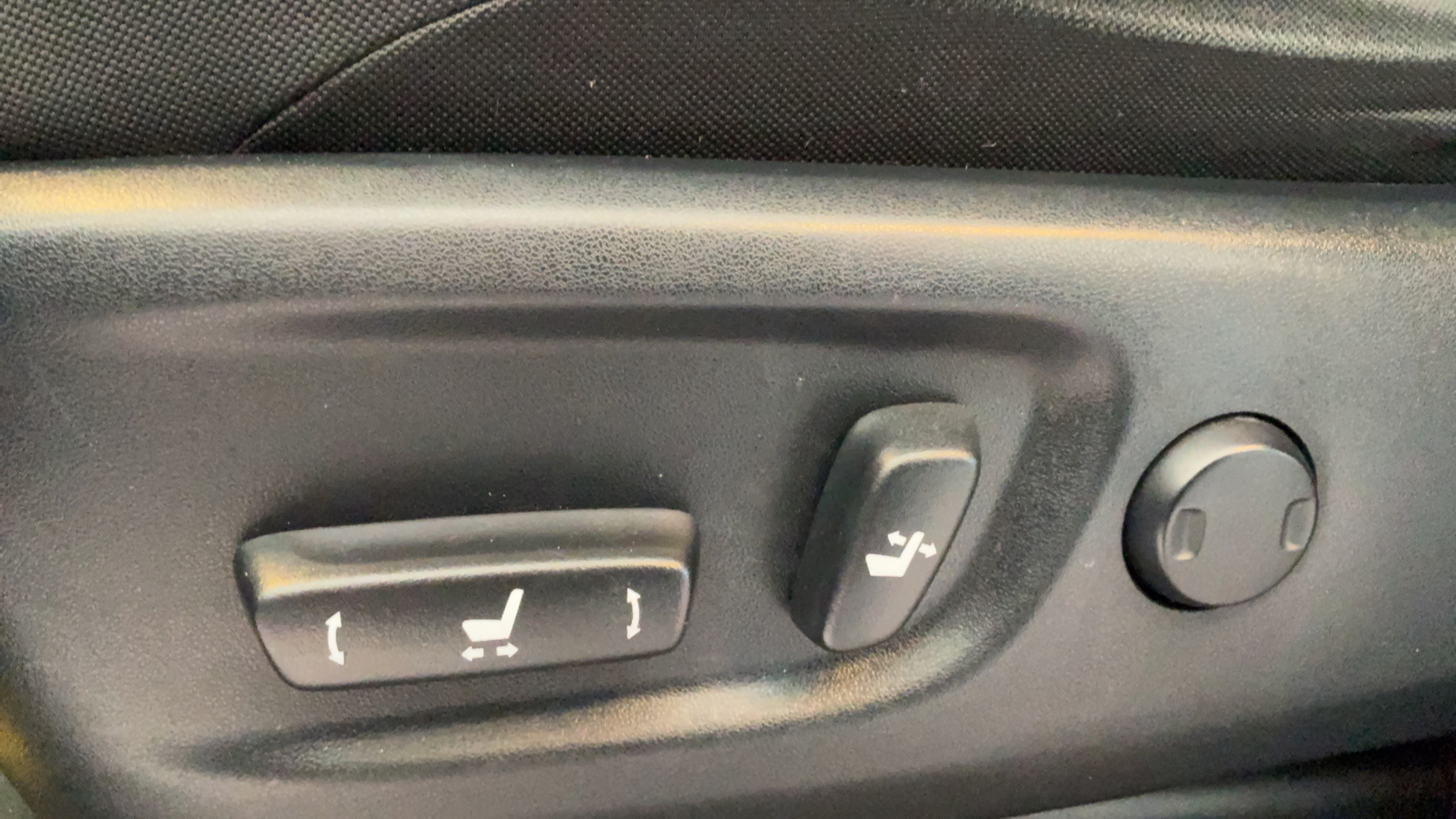 Used 2020 Toyota 4Runner SR5 AWD/4WD image 22