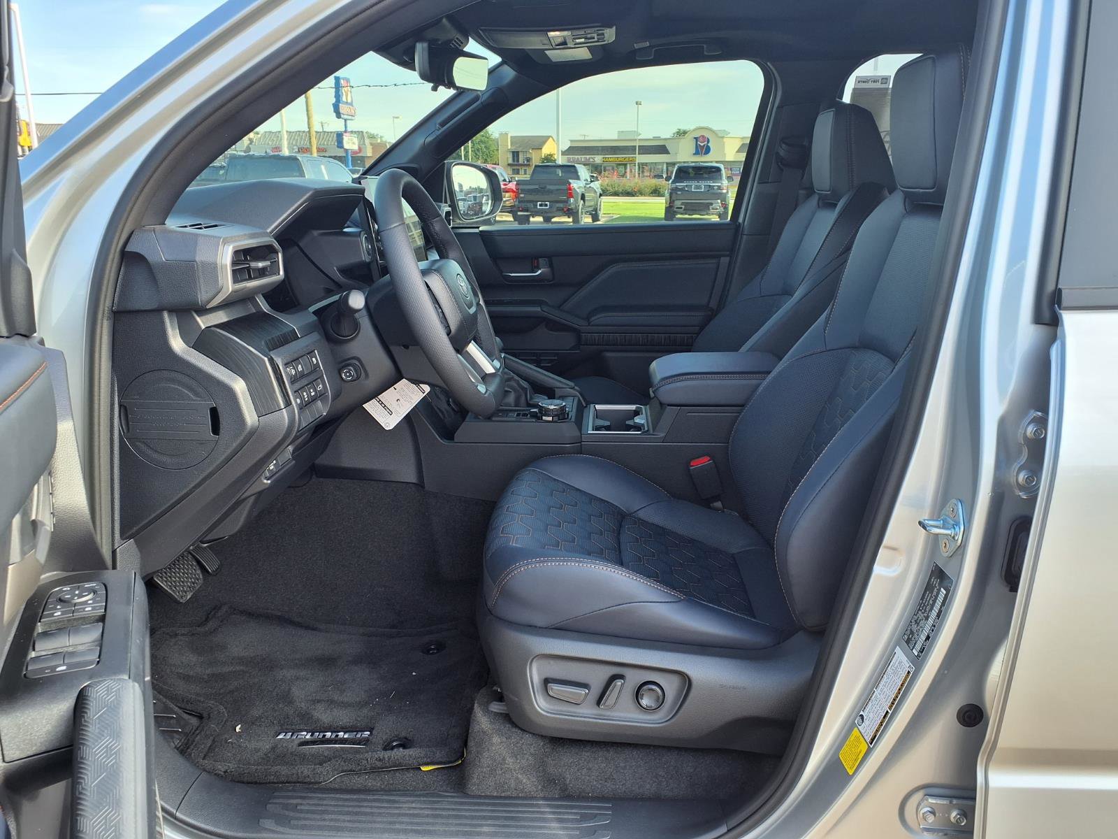 New 2026 Toyota 4Runner Platinum AWD/4WD image 25
