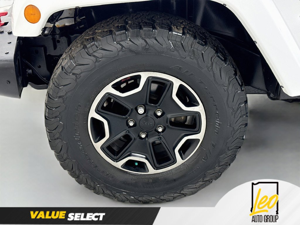 Used 2015 Jeep Wrangler Unlimited Rubicon AWD/4WD image 30