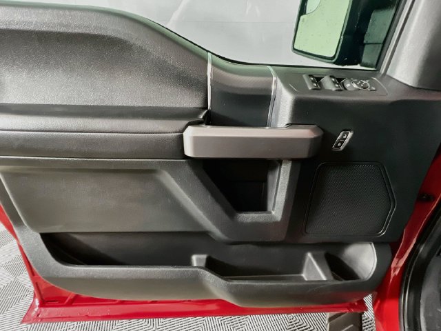 Used 2020 Ford F150 XLT w/ Equipment Group 302A Luxury AWD/4WD image 29