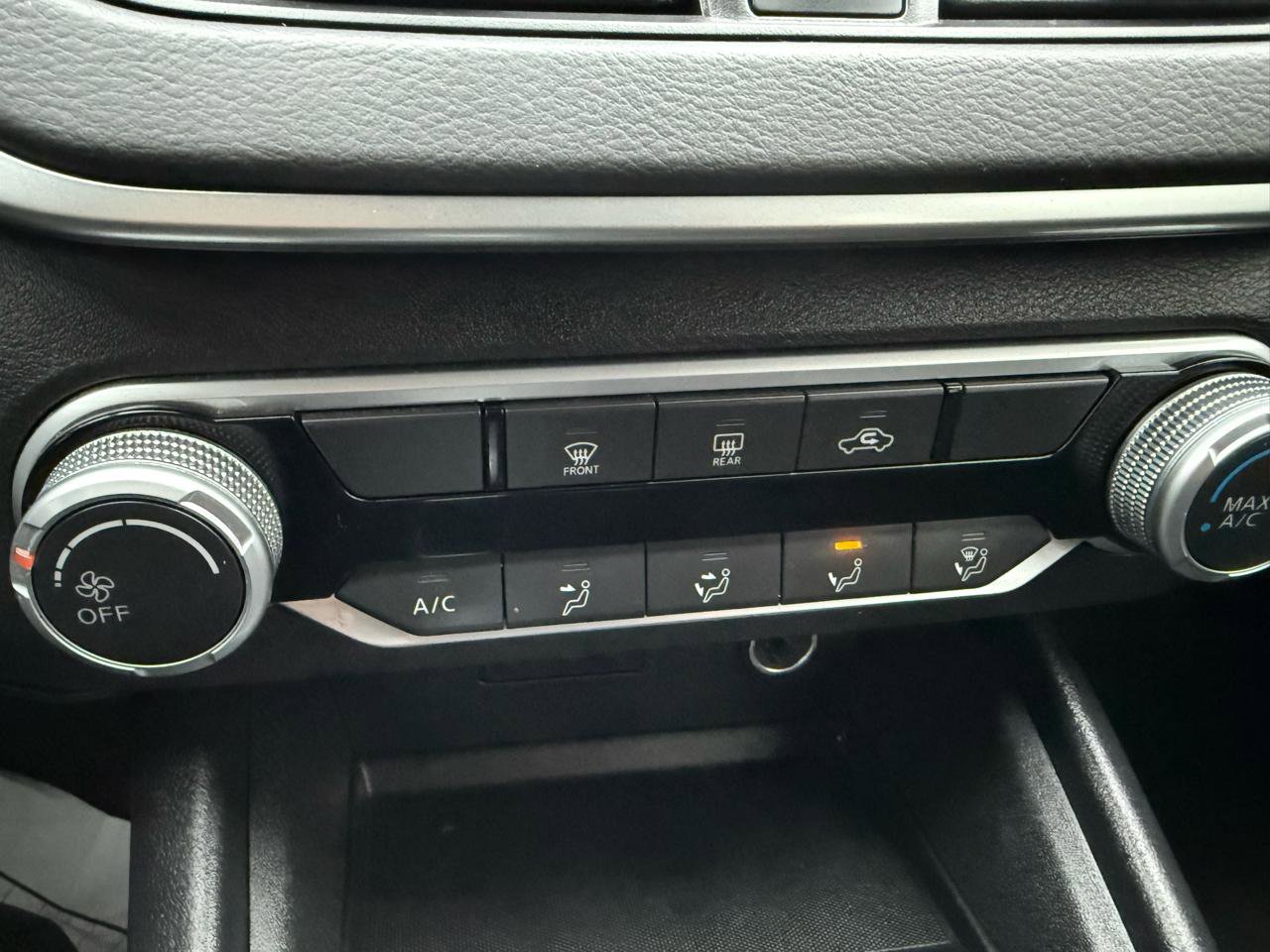 Used 2022 Nissan Altima 2.5 SV image 10