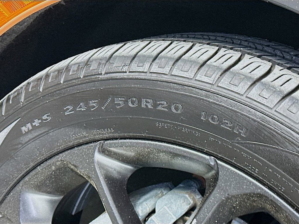Used 2024 Chrysler Pacifica Touring-L w/ S Appearance Package FWD image 31