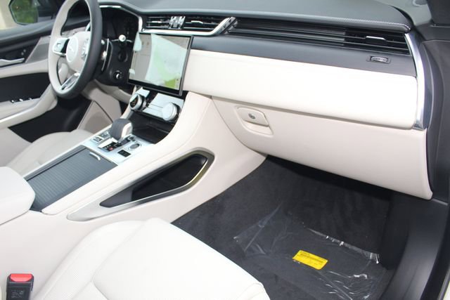 New 2026 Jaguar F-PACE R-Dynamic S image 24