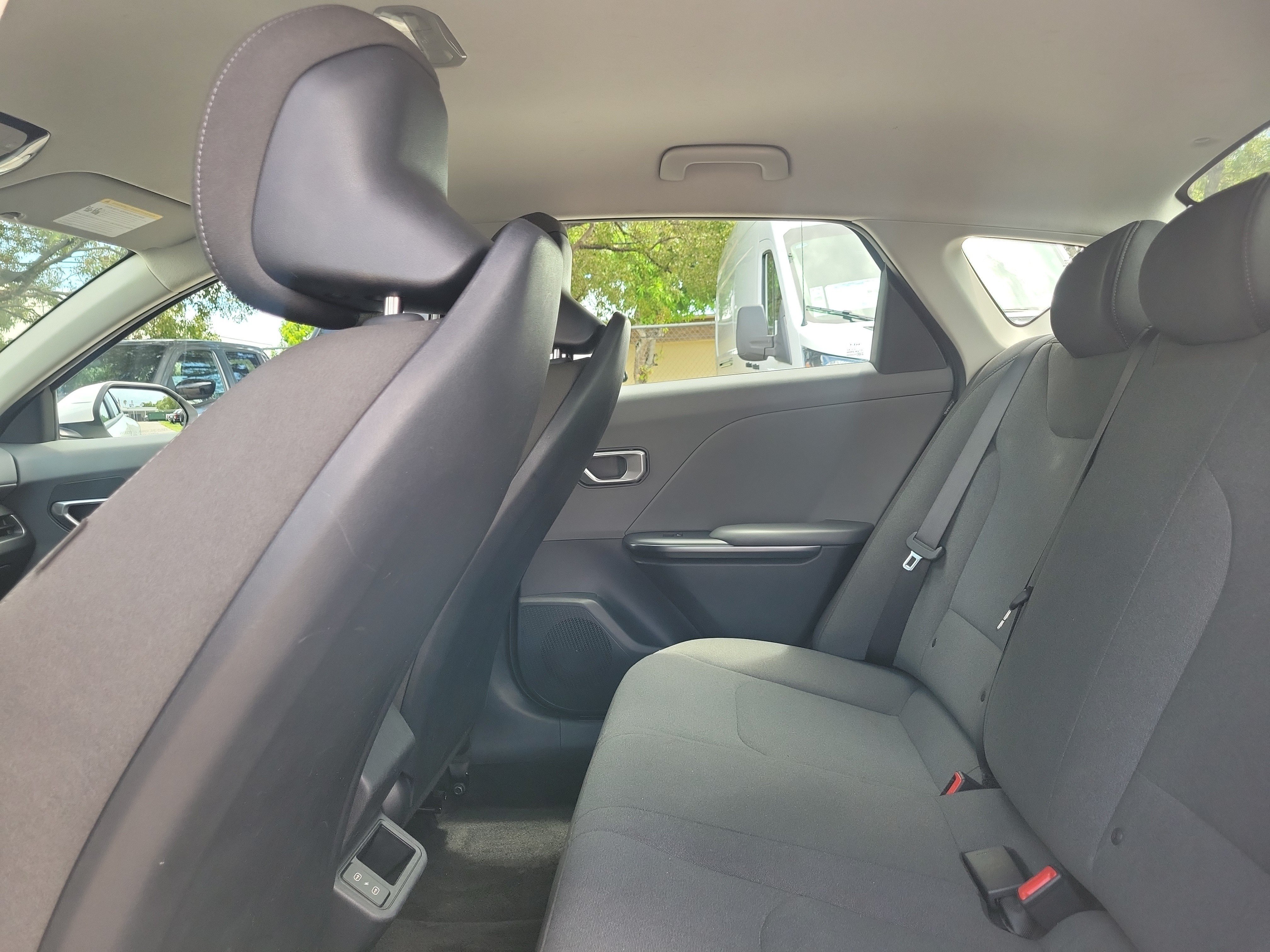 Used 2025 Kia K4 FWD image 14