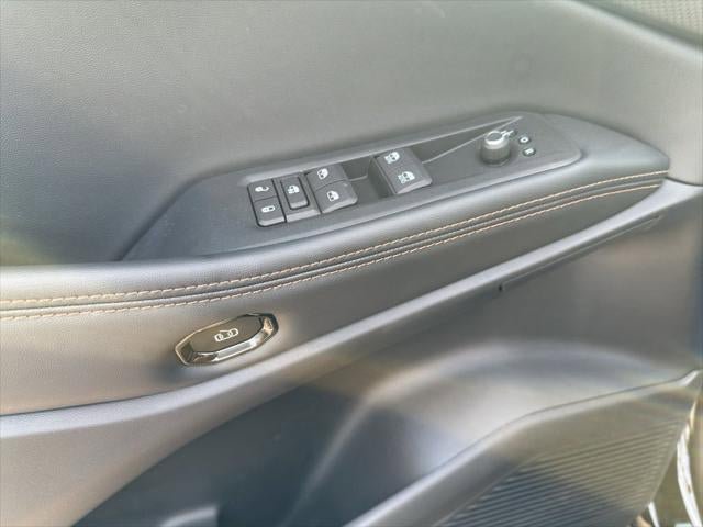 New 2026 Jeep Cherokee Limited image 32