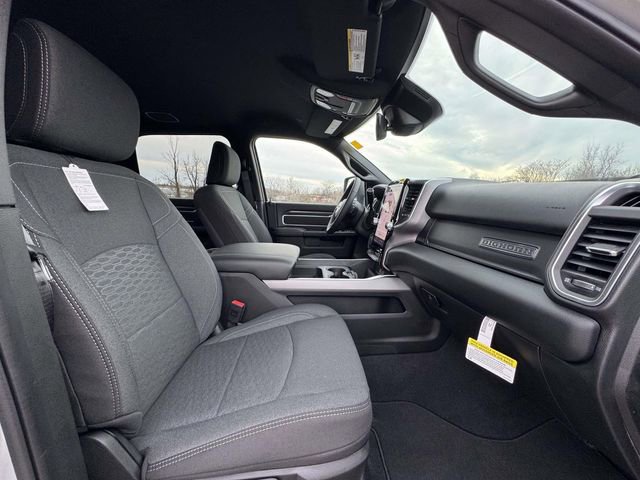 New 2026 RAM 2500 Big Horn AWD/4WD image 13