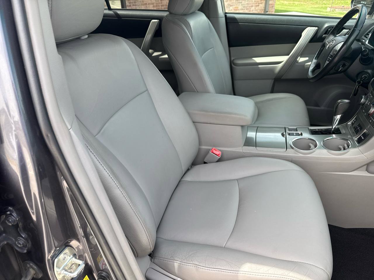 Used 2012 Toyota Highlander SE FWD image 55