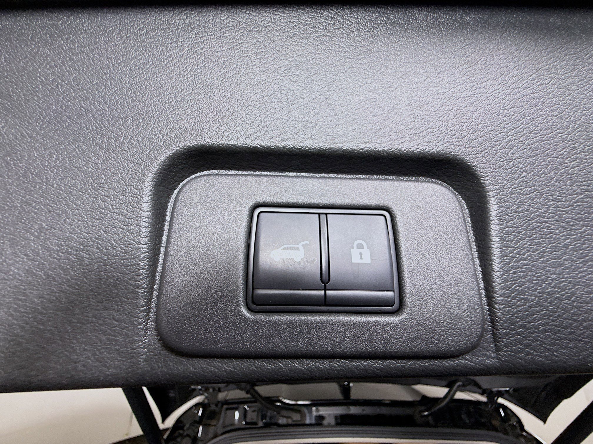 Used 2023 Nissan Rogue Platinum FWD image 42