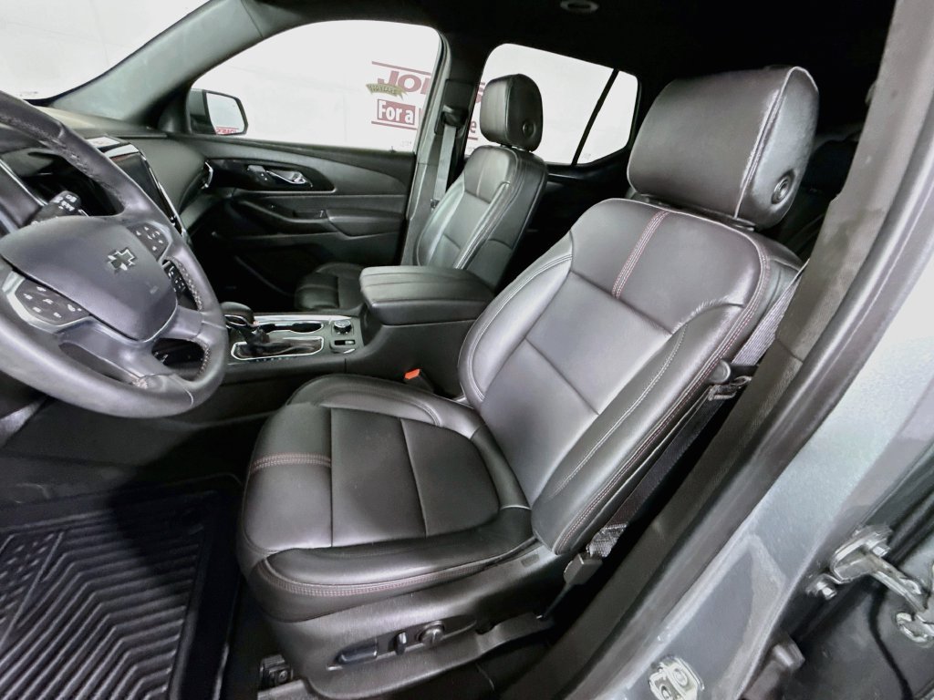 Used 2023 Chevrolet Traverse RS AWD/4WD image 26
