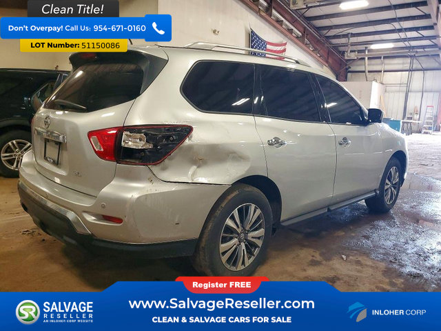 Used 2018 Nissan Pathfinder SL FWD image 4