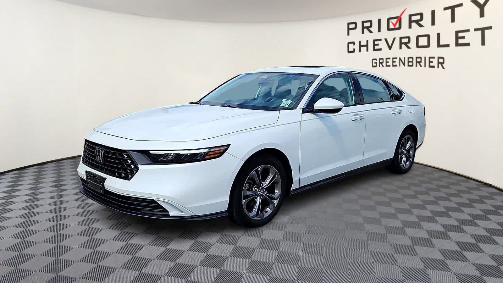 Used 2023 Honda Accord EX image 4