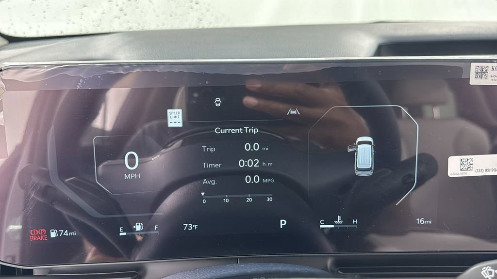 New 2026 Kia Carnival SX w/ SX Dark Edition Package FWD image 22