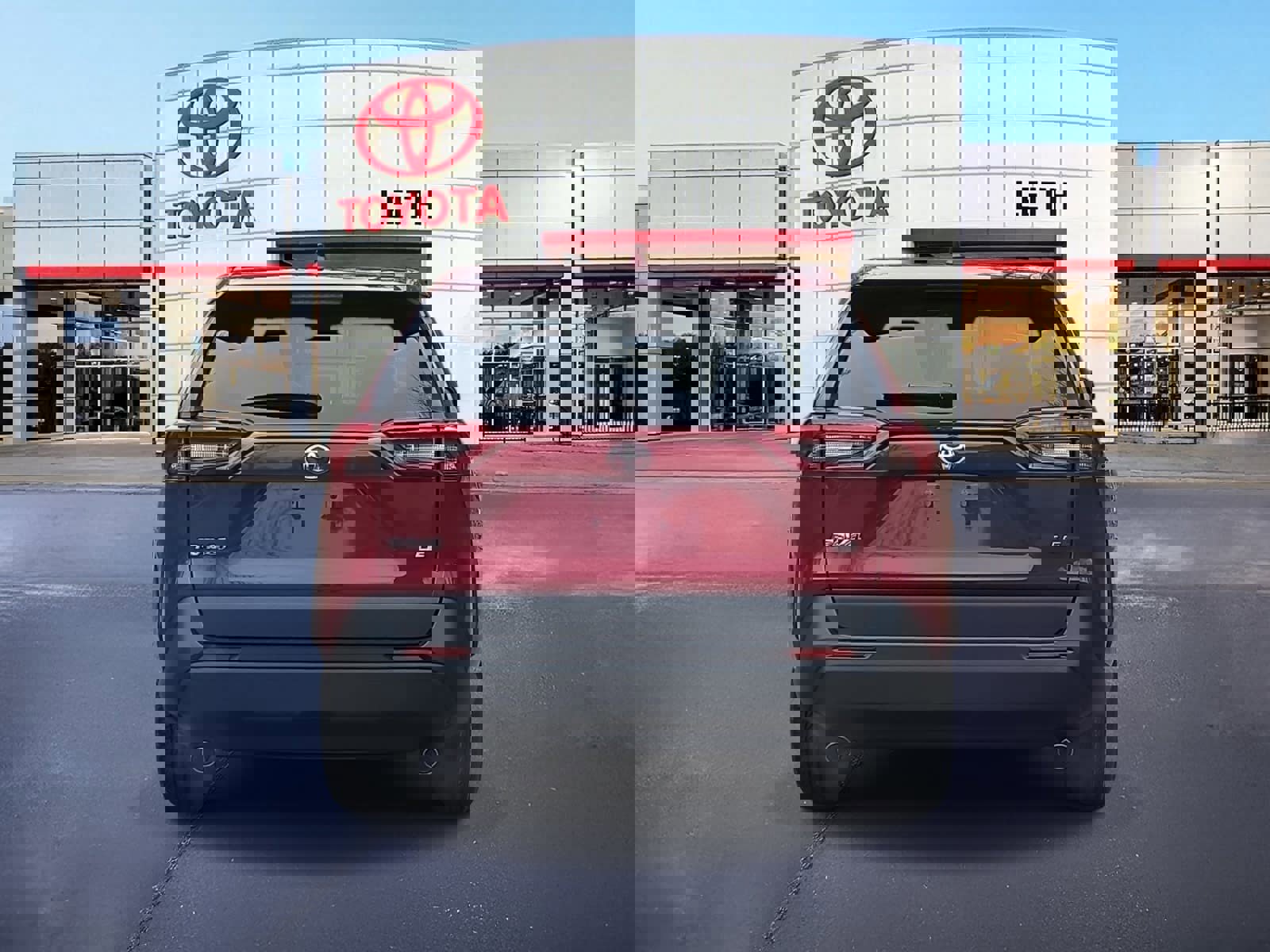 Used 2023 Toyota RAV4 LE image 6