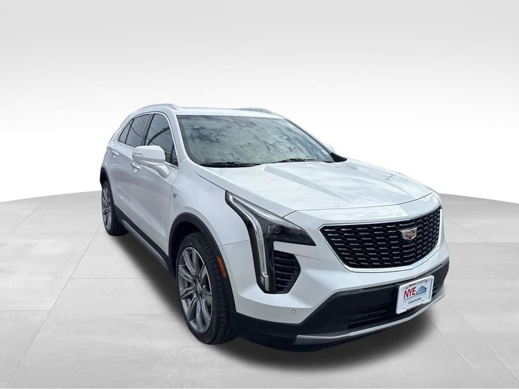 Used 2022 Cadillac XT4 Premium Luxury w/ Technology Package image 8