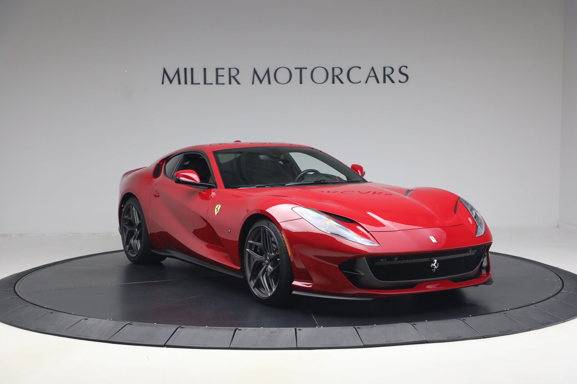 Certified 2018 Ferrari 812 Superfast RWD image 11