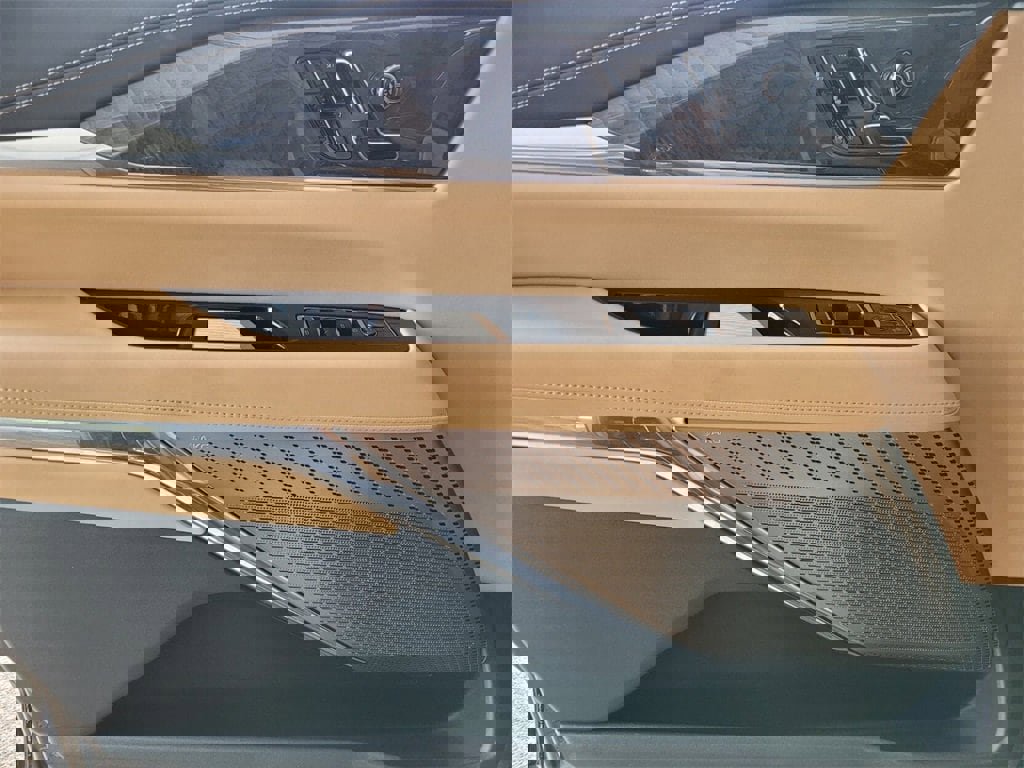 New 2025 Cadillac Escalade IQ Luxury 2 image 34