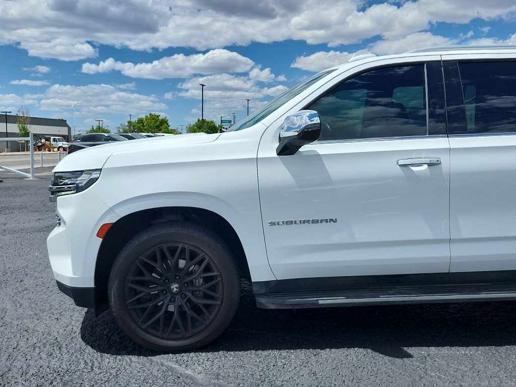 Used 2022 Chevrolet Suburban Premier AWD/4WD image 10