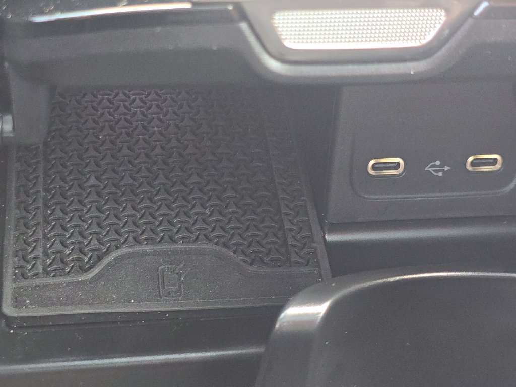 Certified 2026 Mercedes-Benz C 300 4MATIC Sedan image 33