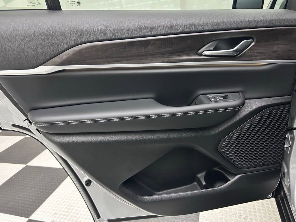 New 2025 Jeep Grand Cherokee L Limited AWD/4WD image 13