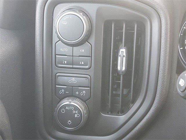 Certified 2023 Chevrolet Silverado 1500 Custom Trail Boss w/ LPO, Dark Essentials Package image 19