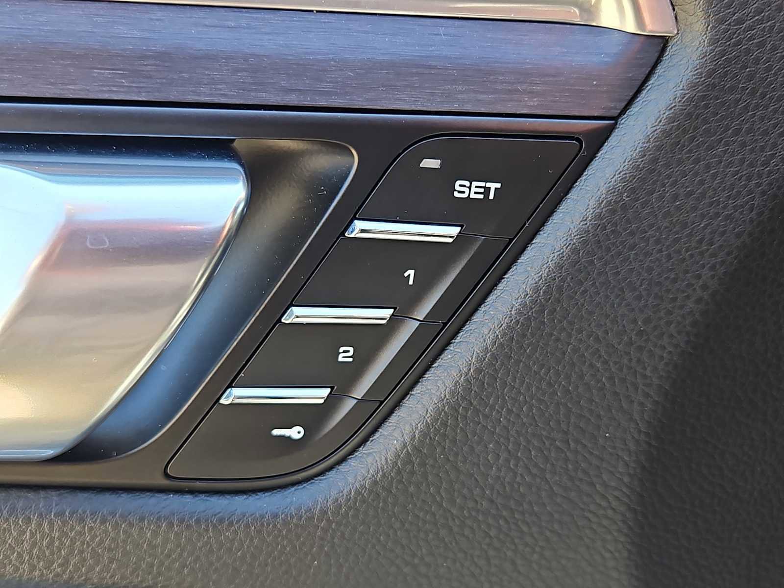 Certified 2022 Porsche Macan GTS AWD/4WD image 15