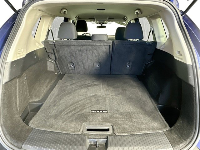 Used 2023 Nissan Rogue S image 29
