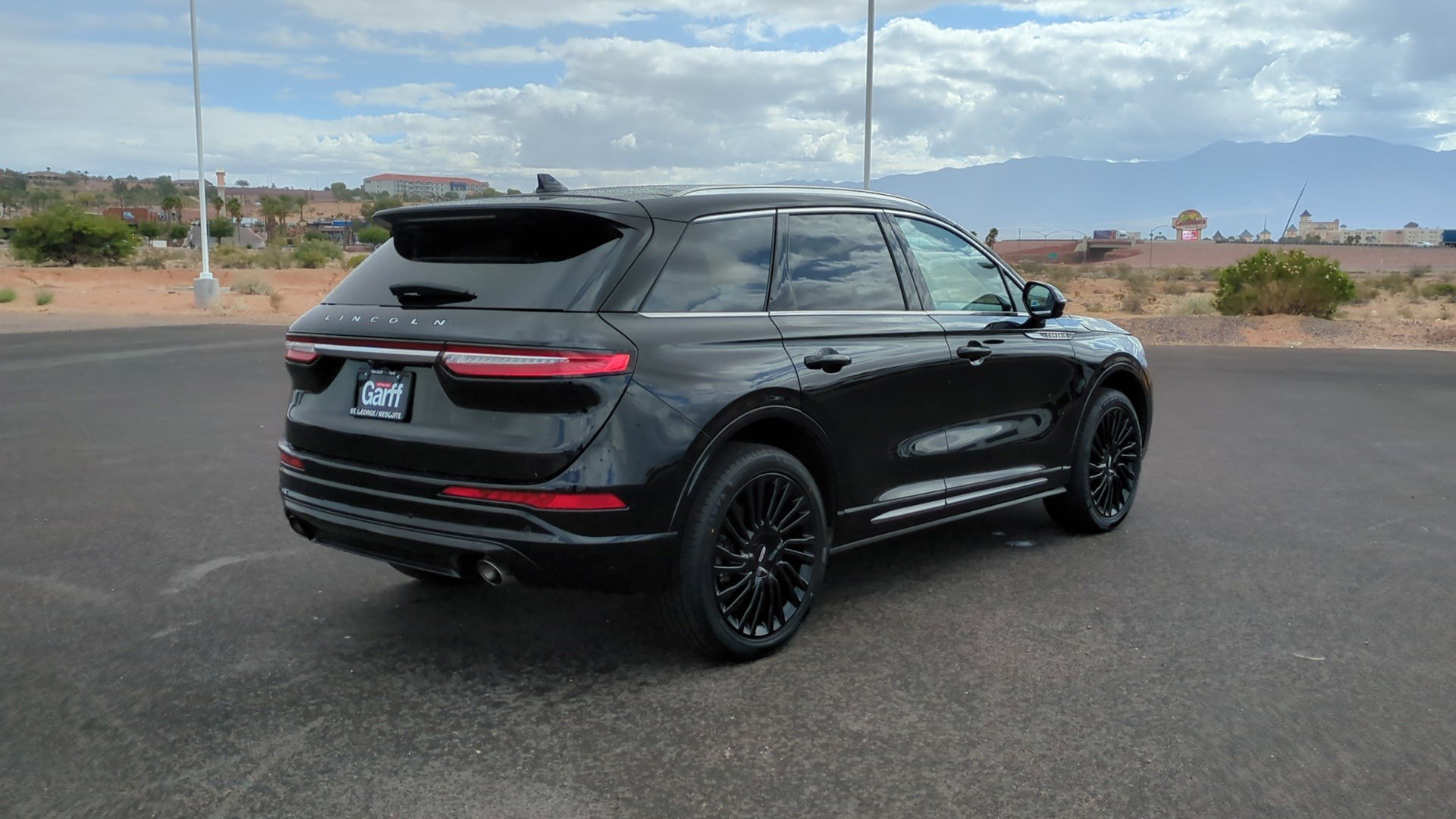 Used 2022 Lincoln Corsair Reserve FWD image 3