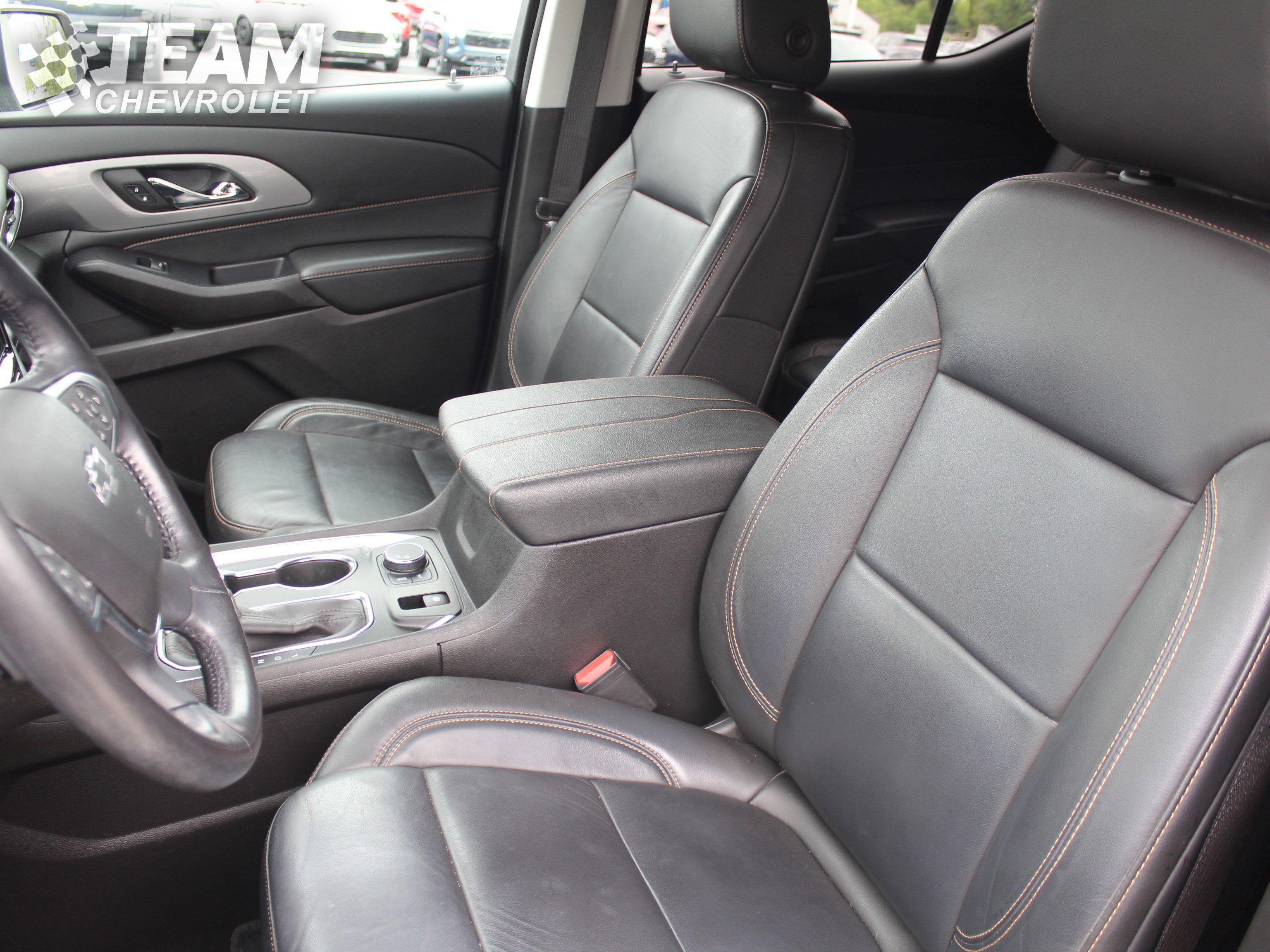 Used 2021 Chevrolet Traverse RS FWD image 11