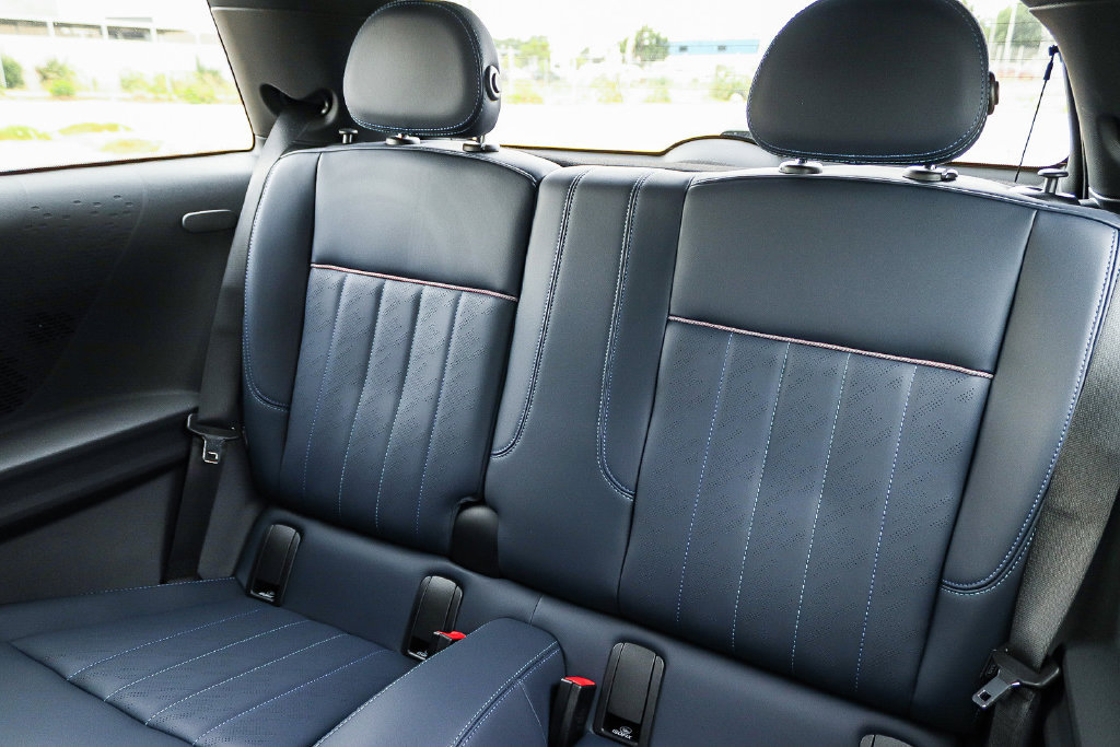 Used 2025 MINI Cooper S FWD image 21
