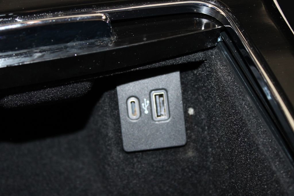 Used 2022 Lincoln Nautilus AWD w/ Premium Package image 47