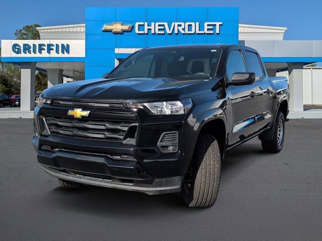 Used 2025 Chevrolet Colorado W/T image 11