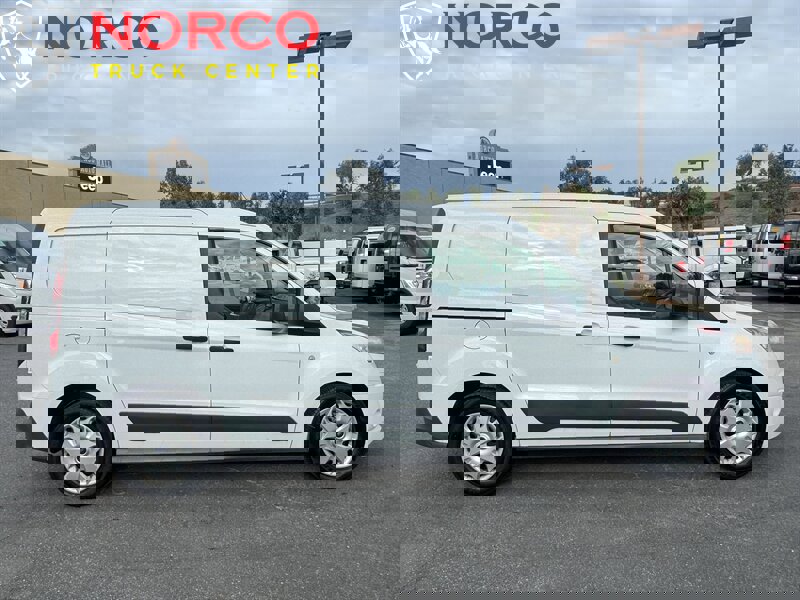 Used 2018 Ford Transit Connect XLT image 1
