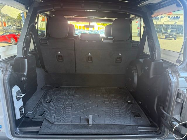 Used 2023 Jeep Wrangler Unlimited Rubicon 4xe w/ Steel Bumper Group image 19