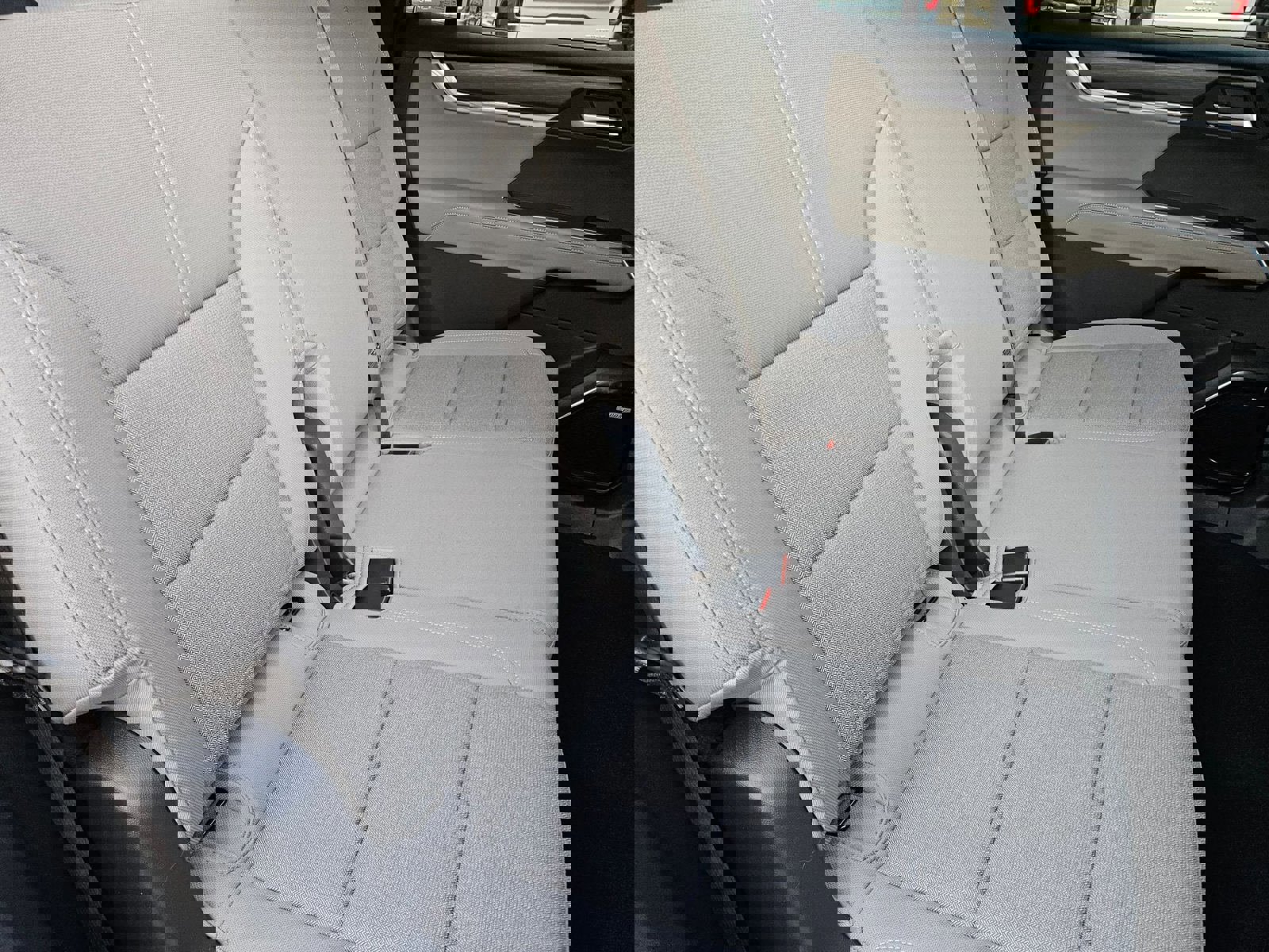 New 2026 GMC Acadia Elevation image 29