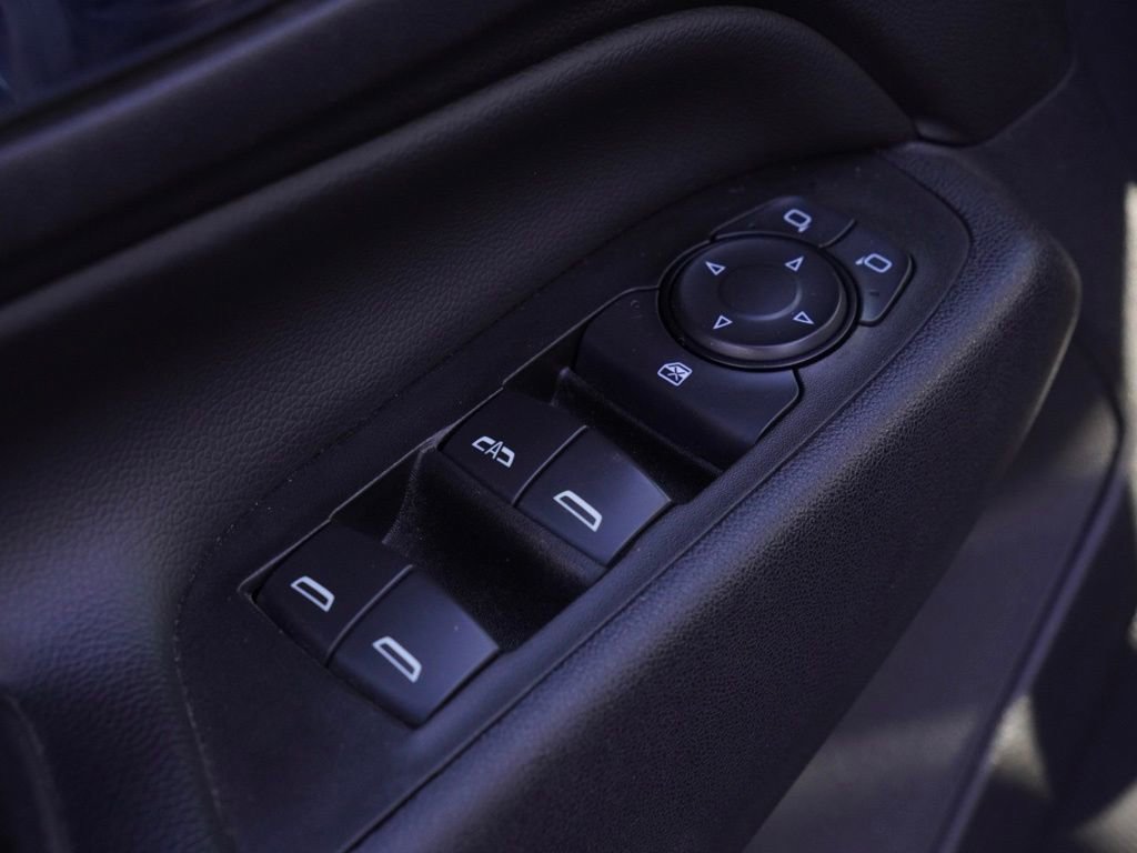 Used 2021 Chevrolet Equinox LT image 12