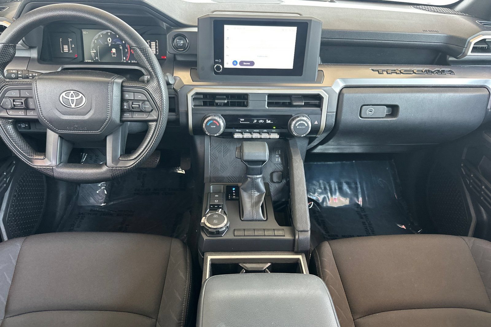 Certified 2025 Toyota Tacoma SR5 AWD/4WD image 16