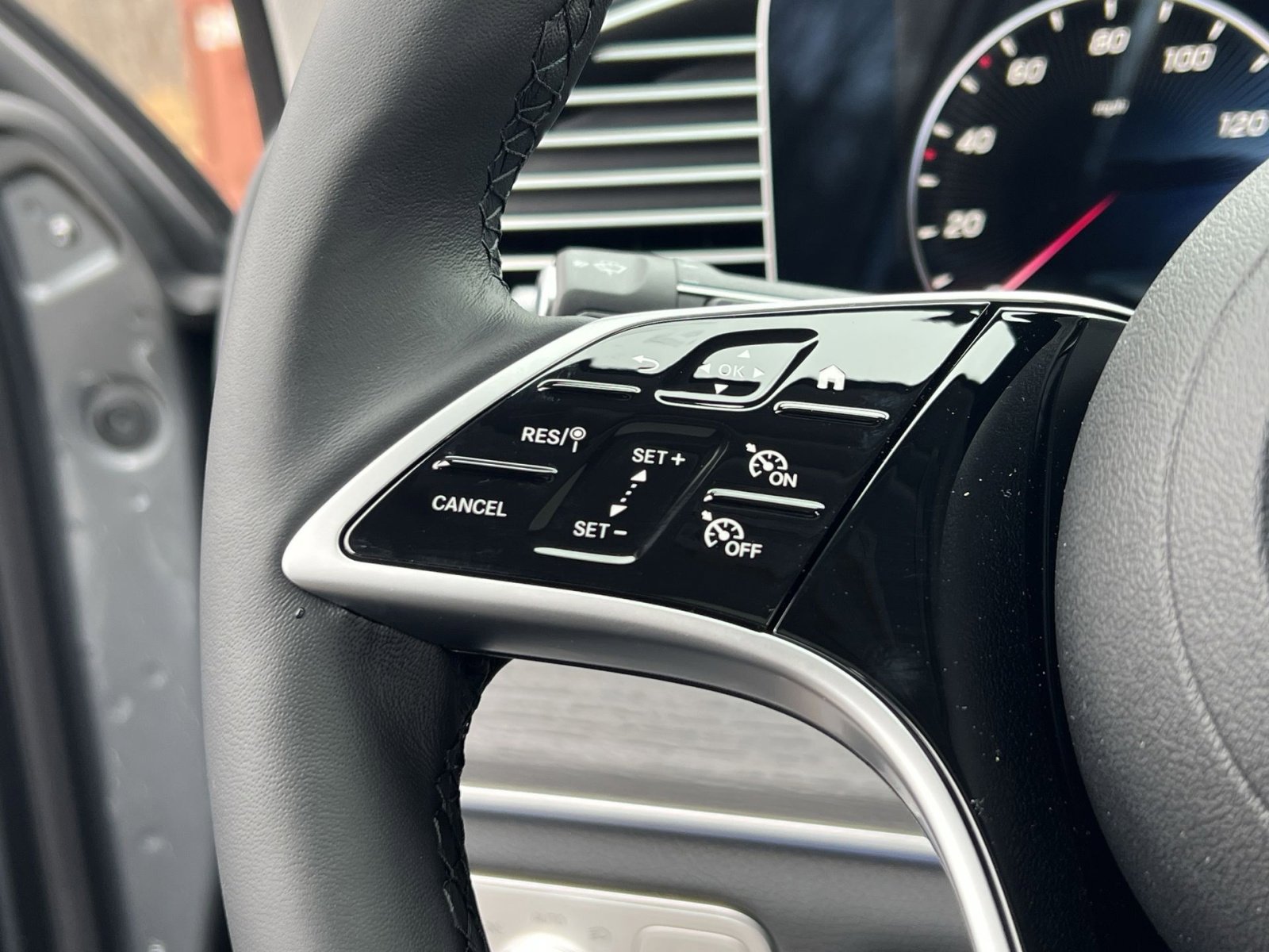 New 2026 Mercedes-Benz GLE 450 4MATIC image 31