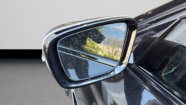 Used 2019 BMW M550i xDrive w/ Premium Package image 30