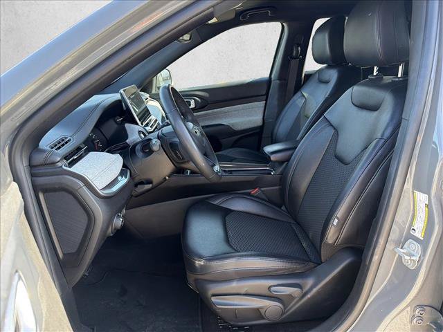 Used 2024 Jeep Compass Latitude AWD/4WD image 10