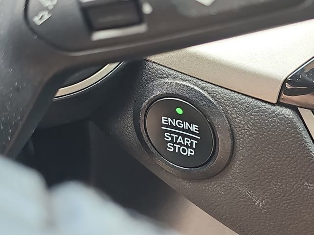 Used 2022 Ford Escape SE w/ Convenience Package image 31